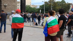 Общественото напрежение в страната остава високо преди президентските избори