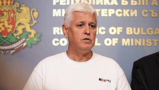 Министърът на отбраната: Няма пряка заплаха за националната сигурност