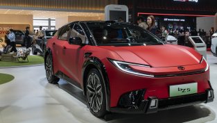 Преструктурирането в Toyota подсказва за по-мащабни промени в автомобилния сектор на Китай