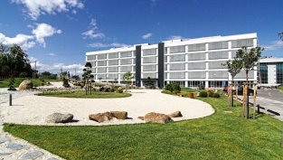 ФНИБ подписа договори с двама наематели на офиси в „Камбаните“ и „Бизнес парк София“