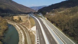 "Трейс Груп Холд" увеличава над 3 пъти загубата през първото тримесечие