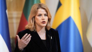 Премиерът на Латвия подаде оставка заради инцидент с отклонен украински дрон