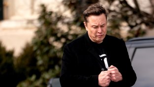 Книжата на SpaceX достигнаха най-високото си ниво от юни и отново направиха Мъск трилионер