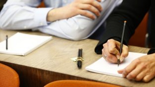 "Софарма" пак предлага цена от 4,35 лева на акция на "Унифарм"