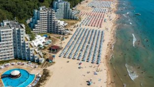 Растящи разходи почти „изядоха“ печалбата на „Албена“ за 2022 г.