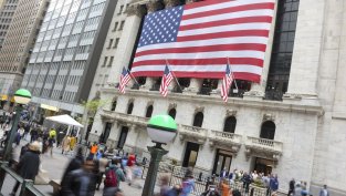 Wall Street е под натиск, след като цената на Брента надхвърли 90 долара