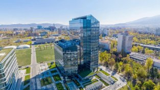 ФНИБ реализира 8% ръст на приходите от наеми въпреки продажбата на "Мосю Бриколаж"