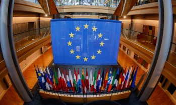 Фон дер Лайен се опитва да балансира силите в бюджетните преговори, но ЕП иска повече