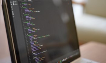 Може ли AI да бъде конкурентно предимство за България