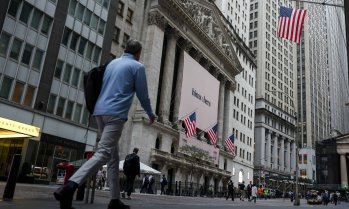 Wall Street започва борсовата сесия без резки движения*