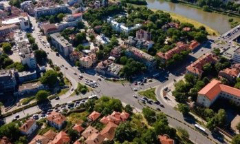ИПИ: Финансовата самостоятелност на общините расте леко през 2025 г.