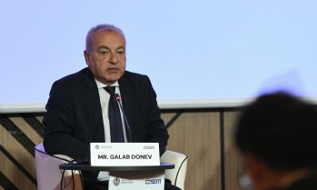 Гълъб Донев: Приемането на еврото не предизвика инфлацията, а съвпадна с нея