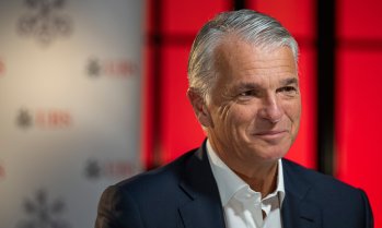 Серджо Ермоти планира да се оттегли като шеф на UBS през април 2027 г.