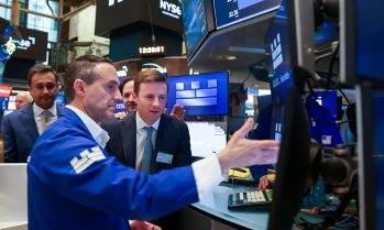 S&P отчете трета поредна сесия на спад на фона на скока в доходността на облигациите