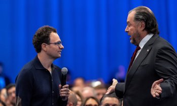 Шефовете на Anthropic и Salesforce: Компаниите се нуждаят от помощ при внедряването на AI