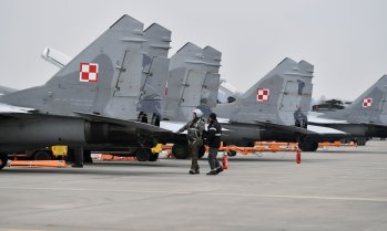 Полша ще предостави на Украйна два изтребителя МиГ-29