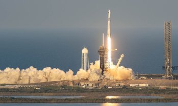 Листването на SpaceX привлича залози от инвеститори на дребно за над 100 млрд. долара
