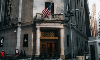 Липсата на икономически данни в САЩ кара някои инвеститори да търсят изход