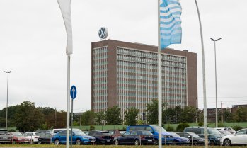 Volkswagen обяви война на синдикатите с прекратяване на почти всички колективни договори