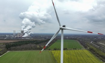 Половината от енергията в Китай ще бъде зелена до 2030 г.