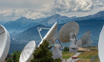 Водещи европейски телекоми обединяват усилия срещу Starlink