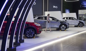 Световните продажби на електромобили растат за втори пореден месец през април