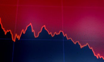 Dow изтри над 1150 пункта в сесията след обявяването на лихвеното решение
