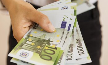 "Прогресивна България&ldquo; предлага ограничаване на допълнителните такси по бързите кредити