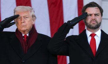 Само благословията на Тръмп няма да помогне на Джей Ди Ванс да стане президент на САЩ