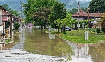 Жителите на Севлиево ще получат над 120 хил. литра бутилирана вода от Държавния резерв