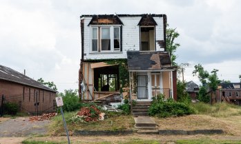 Пожарите в Лос Анджелис тласнаха застрахованите щети от бедствия до 107 млрд. долара