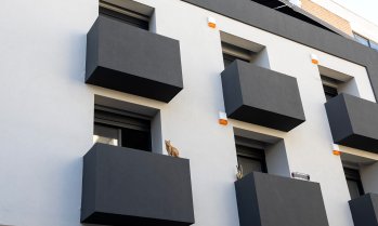 Цените на жилищата в Гърция може да спаднат с 25%