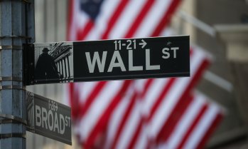 Банките от Wall Street губят позиции в Европа, митата плашат клиентите