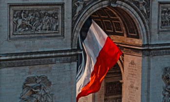 S&P Dow Jones Indices повиши статута на Полша до "развит пазар"