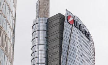 Печалбата на UniCredit расте до рекордно високо ниво въпреки геополитическите трусове