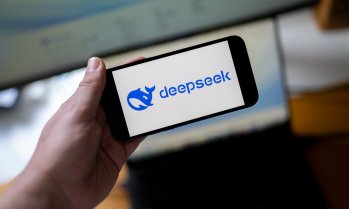 САЩ забраняват употребата на продукти на DeepSeek сред федералните агенции