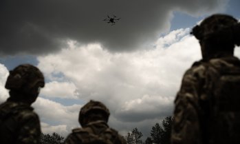 Русия нанесе масиран ракетен удар по Киев, най-малко девет души загинаха