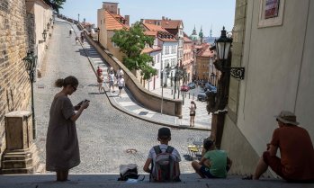 Чешките милиардери играят водеща роля в европейския сектор на сливания и придобивания