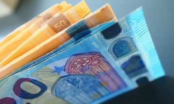 Средната брутна заплата в България достигна 1407 евро през първото тримесечие