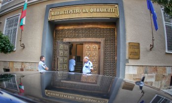 Срещата на Тристранката е отменена, кабинетът ще придвижи своя вариант за бюджет