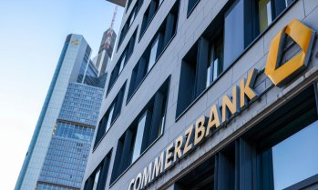 Германия се подготвя за преговори с UniCredit за Commerzbank