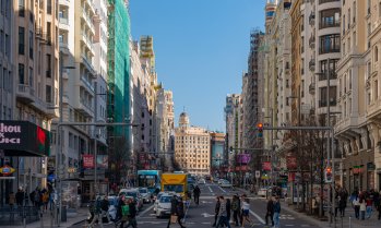 Икономиката на еврозоната е нараснала с повече от първоначално отчетеното