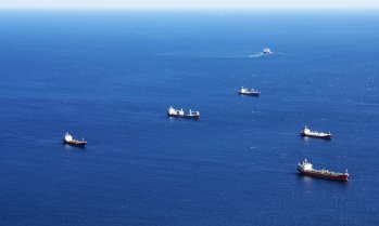 Северният морски път свива транзита Китай-Европа наполовина, но остава нишов