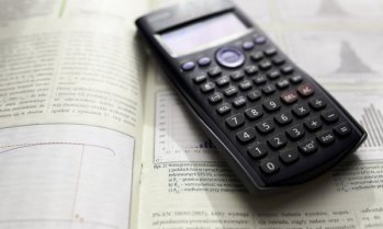 Застрахователните дружества в България управляват малко над 7,5 млрд. евро в края на юни
