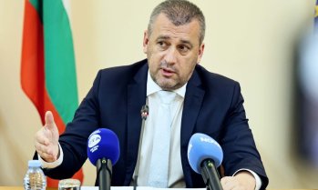Транспортният министър: Милиарди левове са потънали, вместо да се използват за реформа в БДЖ