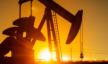 Петролът поскъпва, след като Тръмп обеща мита срещу купуващите от Иран*