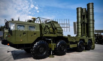 Морската блокада затруднява вноса под санкции в Русия, Турция още търси купувач за С-400