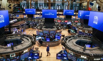 S&P 500 отваря с лек ръст, подкрепен от временното примирие между САЩ и Иран*