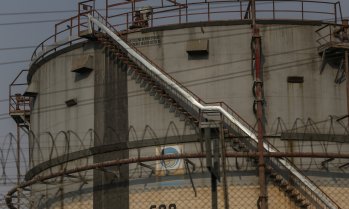 Петролът продължава да поевтинява на фона на перспективите за споразумение за Украйна*