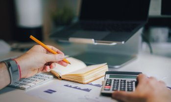 Първа инвестиционна банка ще изкупи обратно до 3 млн. акции